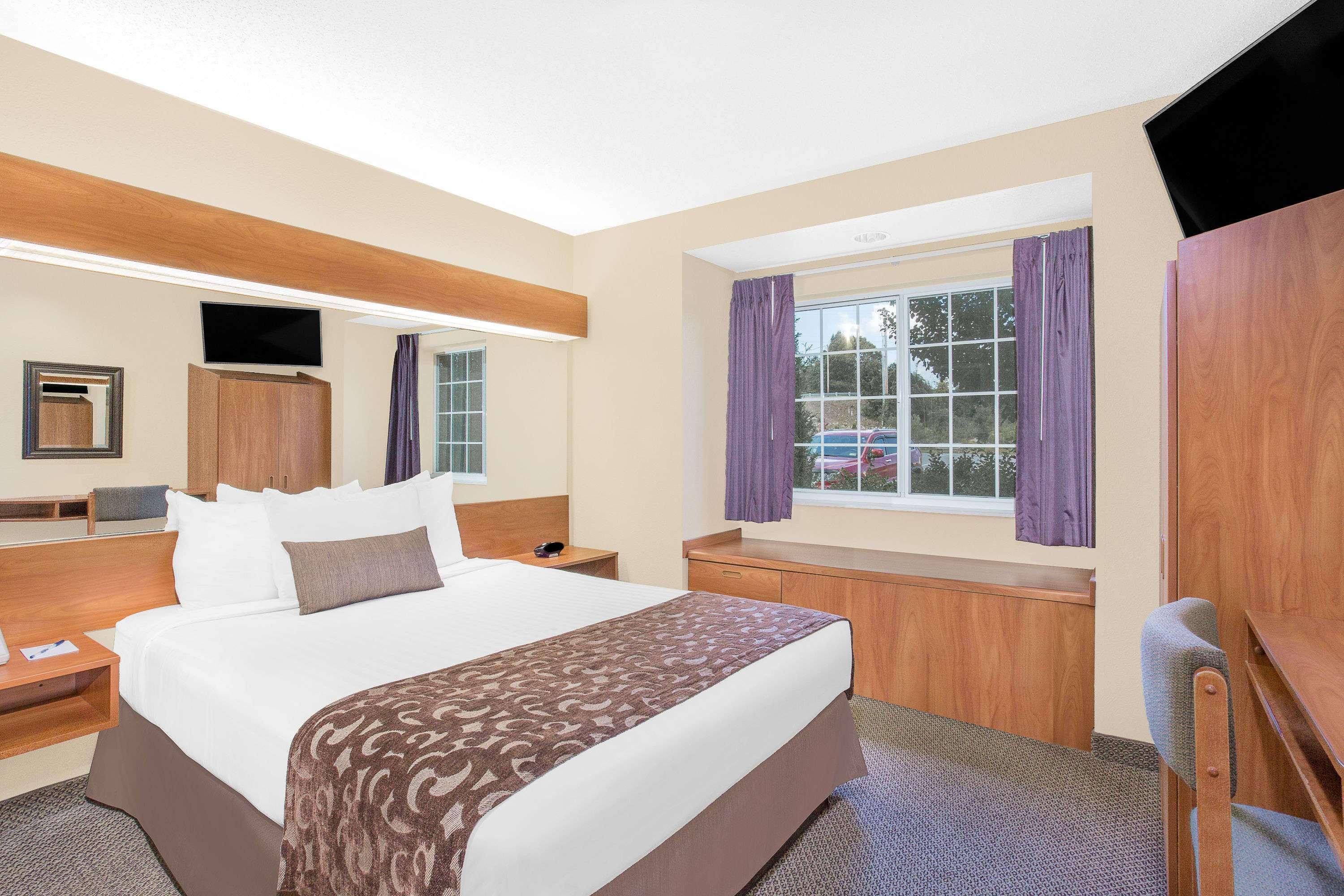 Microtel Inn & Suites Beckley East Bagian luar foto