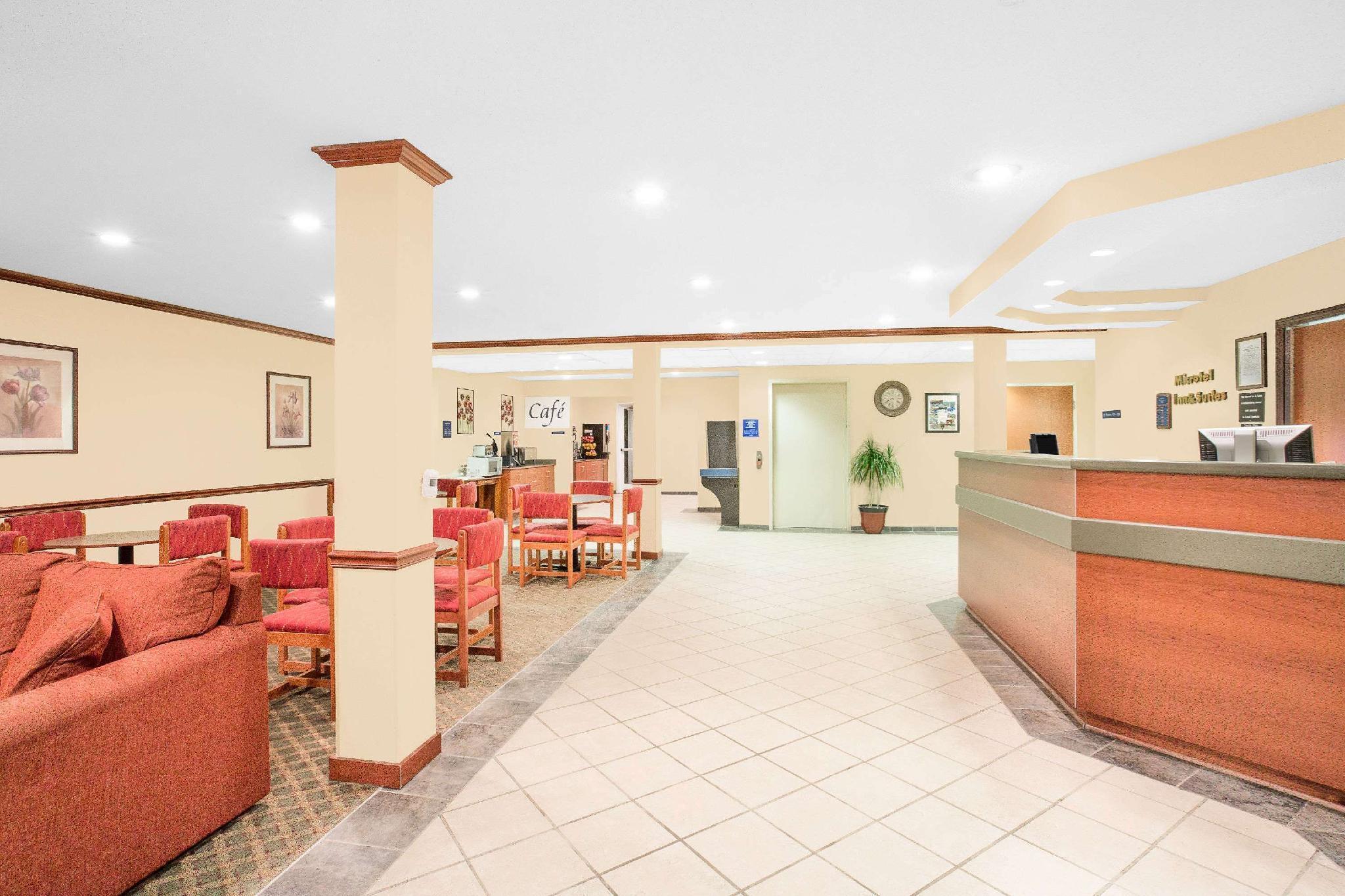 Microtel Inn & Suites Beckley East Bagian luar foto