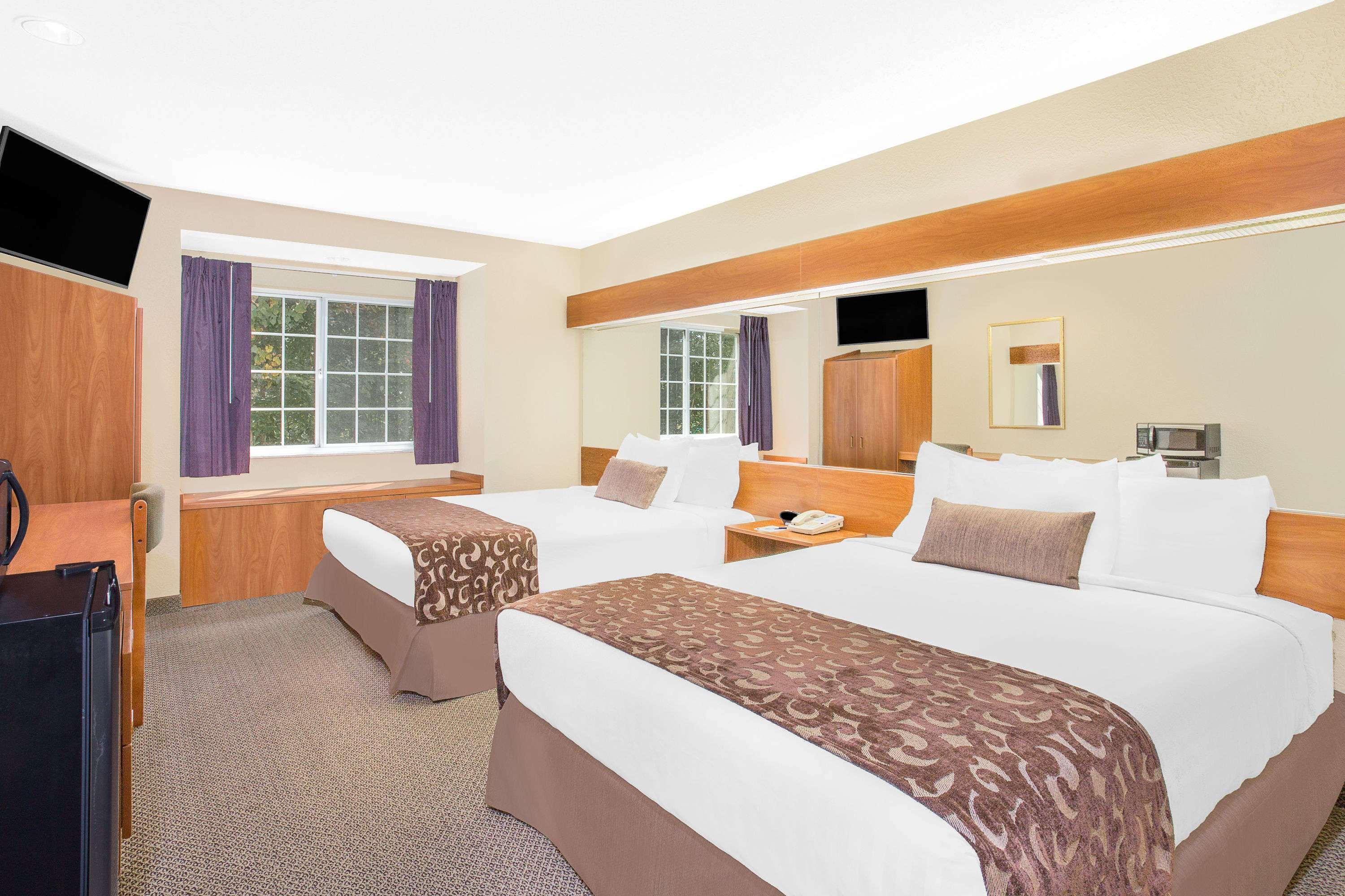 Microtel Inn & Suites Beckley East Bagian luar foto