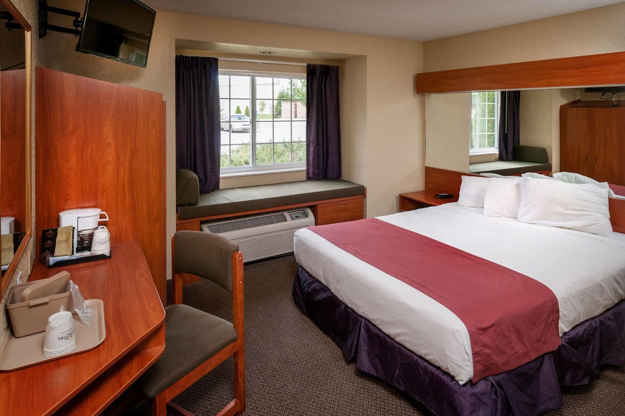 Microtel Inn & Suites Beckley East Bagian luar foto